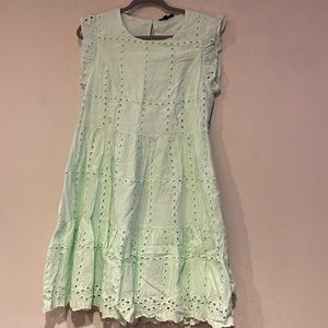 Nursing queen small dress